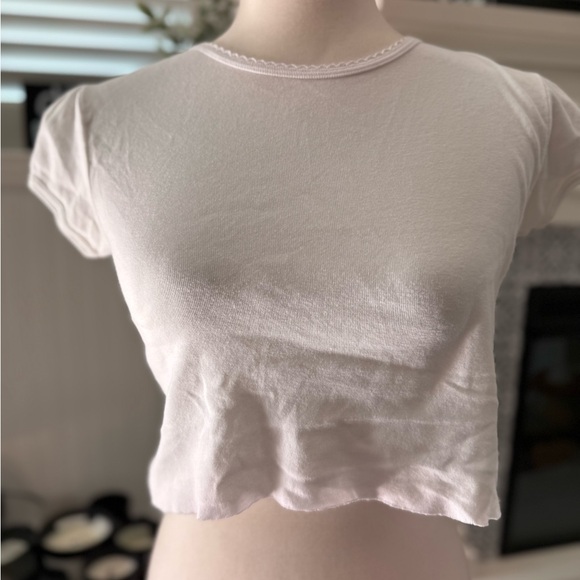 Brandy Melville Tops - Brandy Melville White Fitted Crop Cap Sleeve T-Shirt
